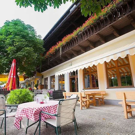 Alte Post Hotel 4*